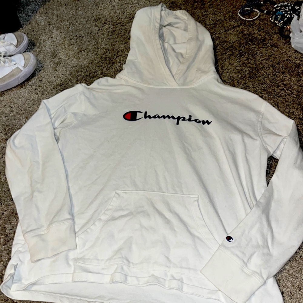 white champion sweatshirt